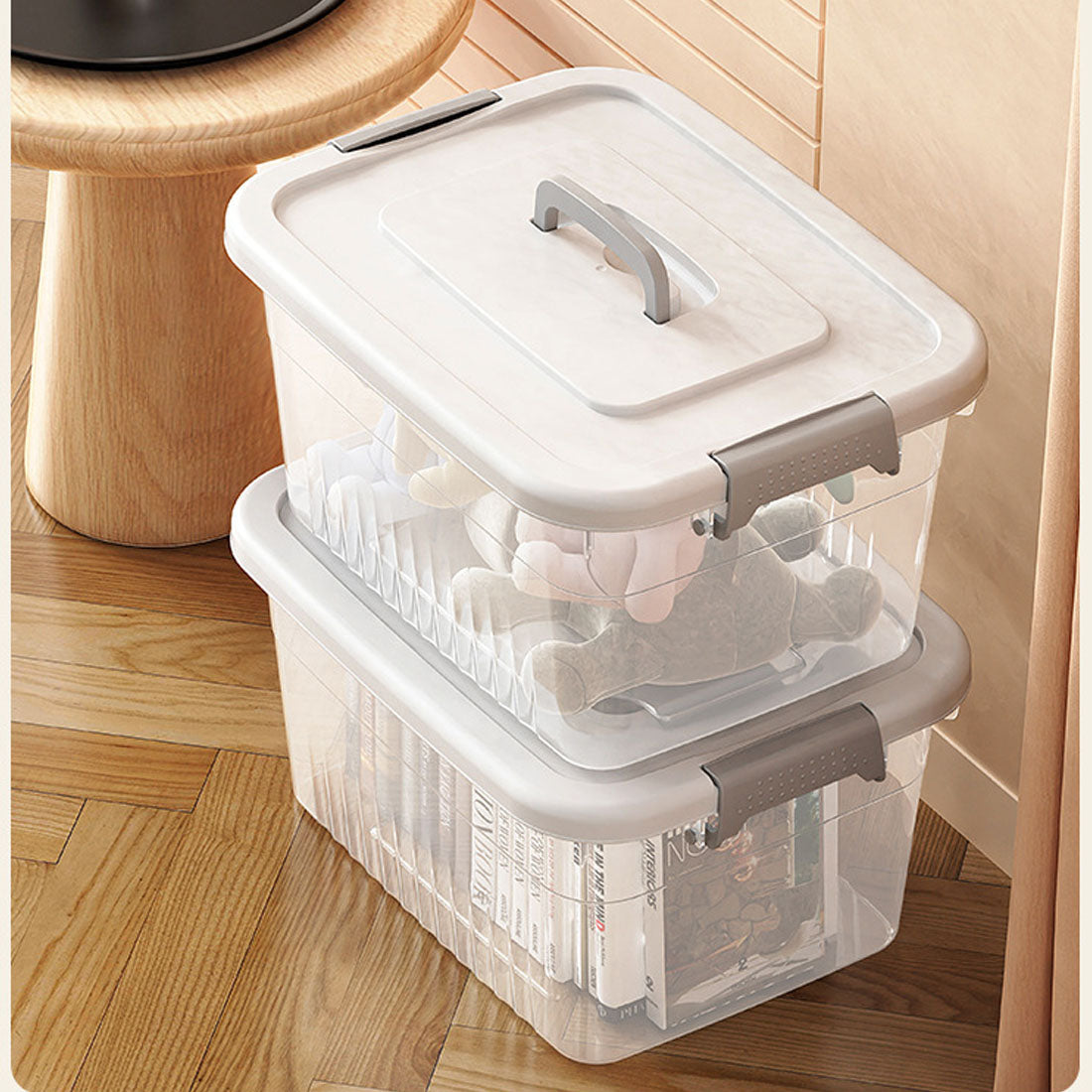 Fastening-clip and carry-handle box detail